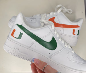 College tailgate customs